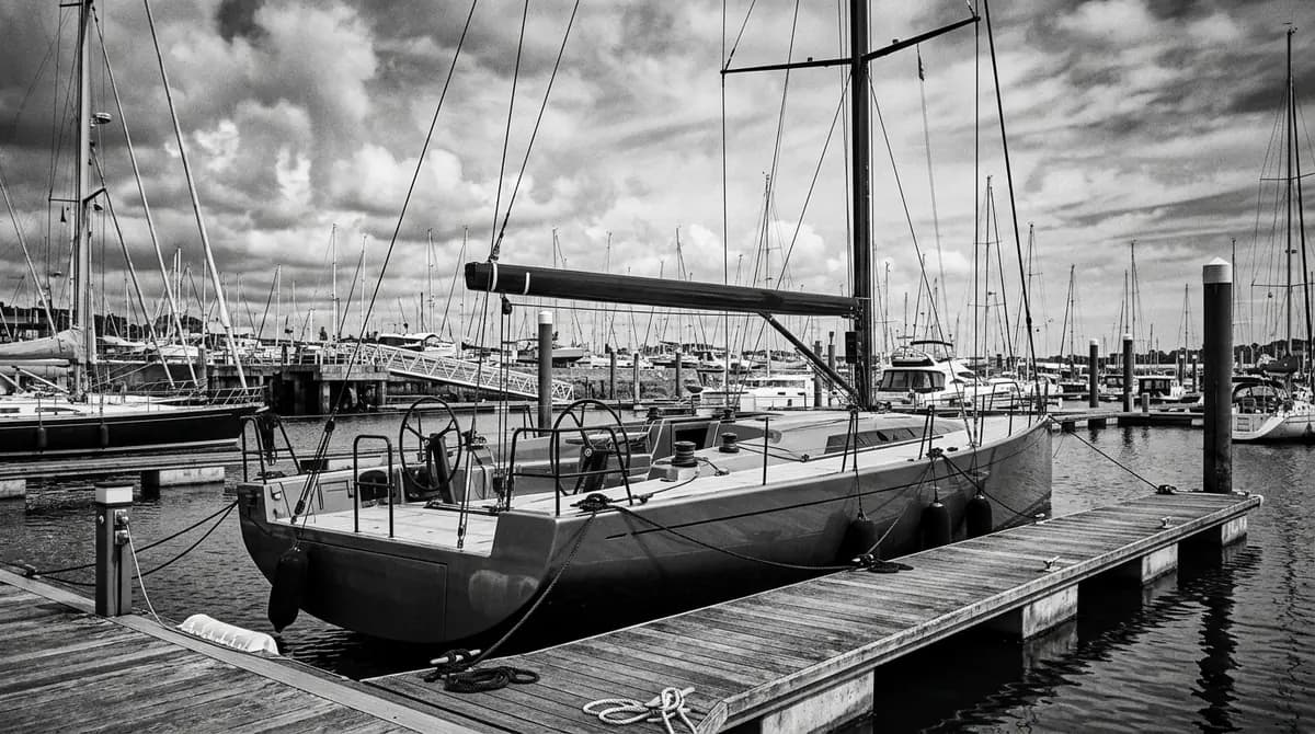 Yachts and ships in the SPLINE.PRO object selection