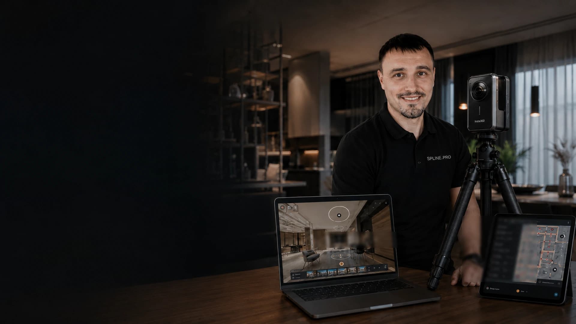 Специалист SPLINE.PRO снимает 360° фототур объекта